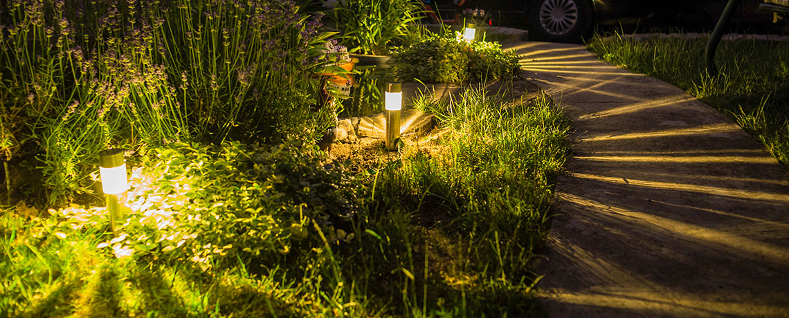 Garden & Sidewalk Landscape Lighting